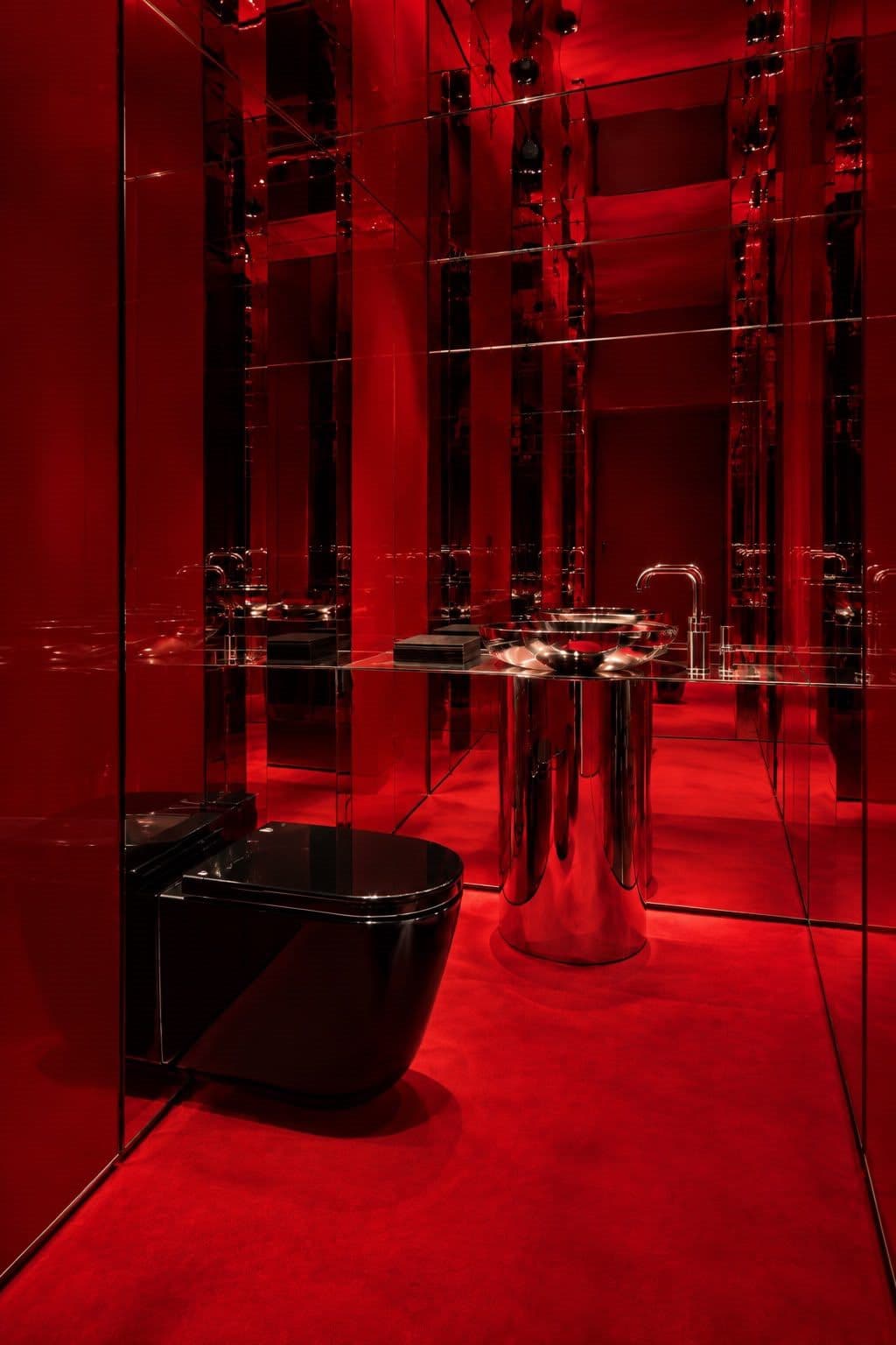 Red Movie Room — view 11